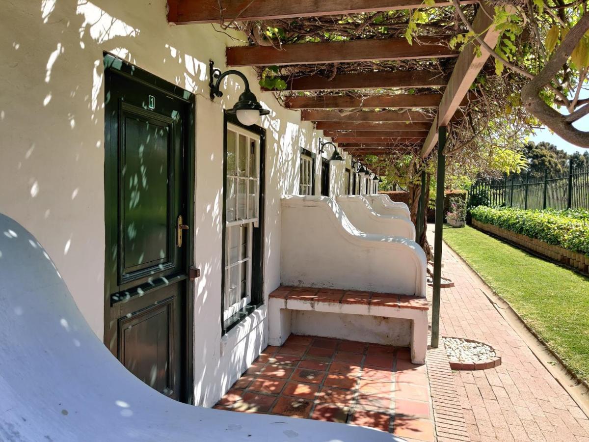 The Valley Manor Hotel Klapmuts Exterior photo